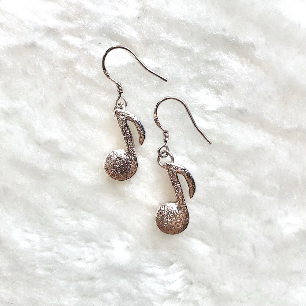 925 Silver Music Note Dangle Earrings.